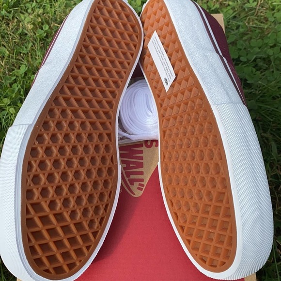 NWT/NIB Adult Vans Authentic Suede Pro Sneaker in Port (Sz 6.5 Men/ 8 Women) - Picture 8 of 12